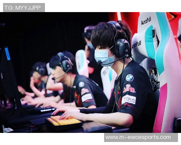 探讨FPX战队中CSGO选手的个人能力与团队协作的关系